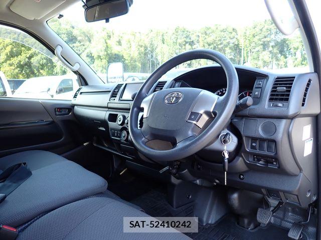 Toyota HIACE VAN 2019-12 8159415-19