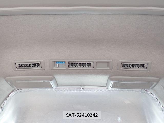 Toyota HIACE VAN 2019-12 8159415-23