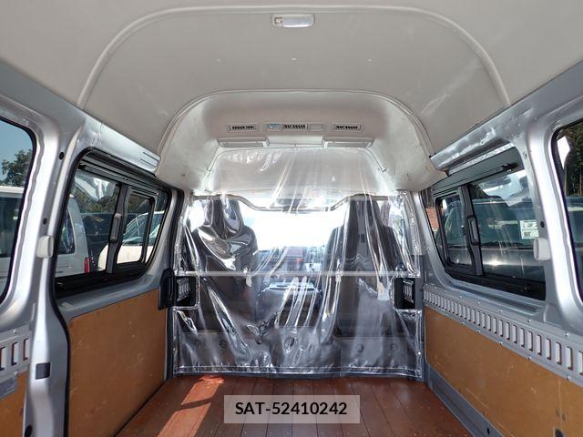 Toyota HIACE VAN 2019-12 8159415-24