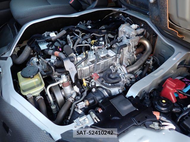 Toyota HIACE VAN 2019-12 8159415-29
