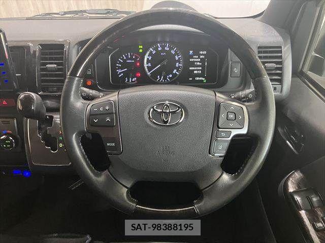 Toyota HIACE VAN 2024-02 8159406-14