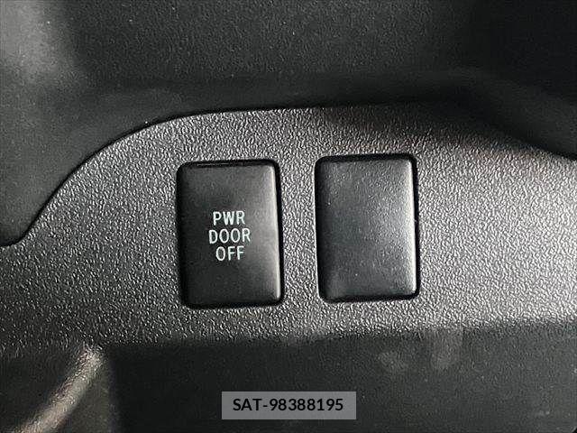 Toyota HIACE VAN 2024-02 8159406-8