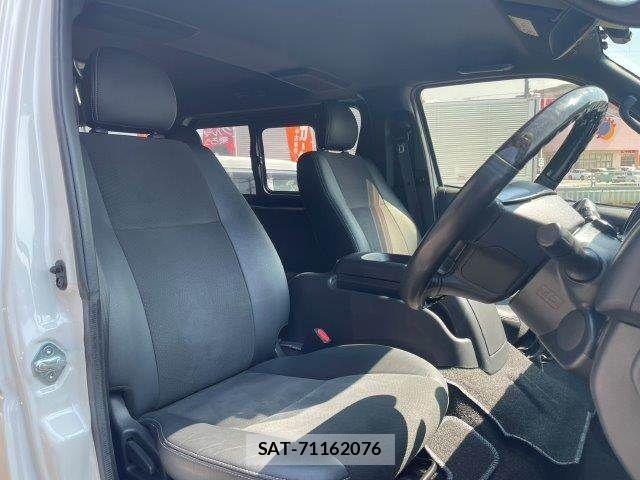 Toyota HIACE VAN 2021-05 8159418-11