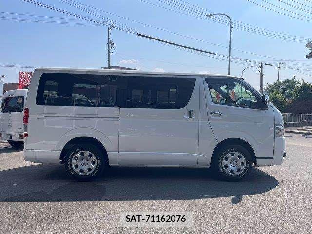 Toyota HIACE VAN 2021-05 8159418-21