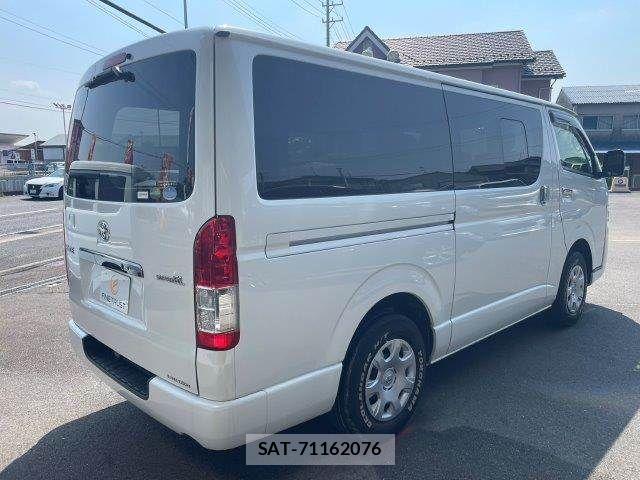 Toyota HIACE VAN 2021-05 8159418-22