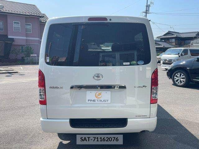 Toyota HIACE VAN 2021-05 8159418-23