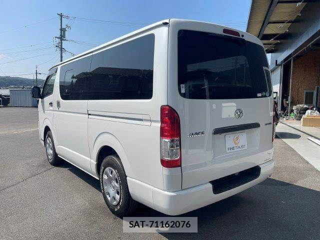 Toyota HIACE VAN 2021-05 8159418-24