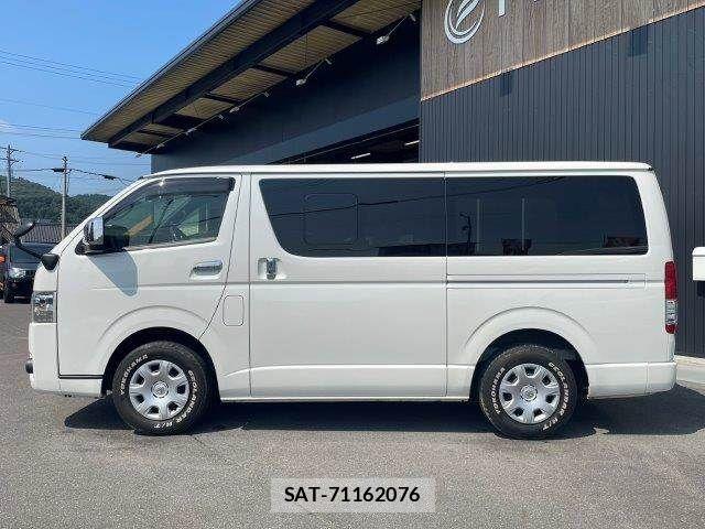 Toyota HIACE VAN 2021-05 8159418-25