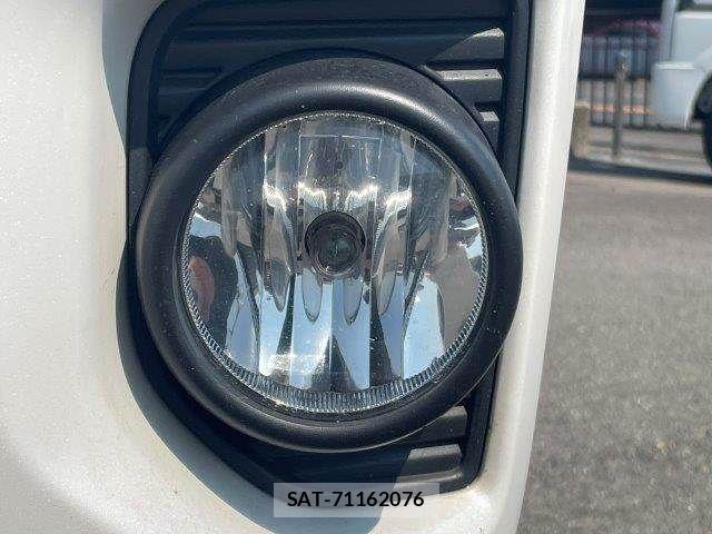 Toyota HIACE VAN 2021-05 8159418-28