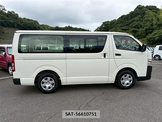 Toyota HIACE VAN 2025-04 8159408-9