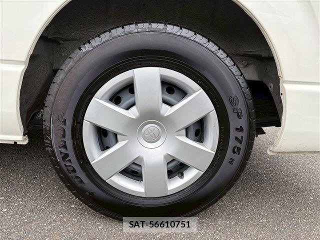 Toyota HIACE VAN 2025-04 8159408-10
