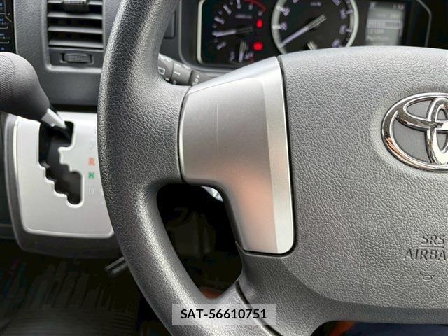 Toyota HIACE VAN 2025-04 8159408-18