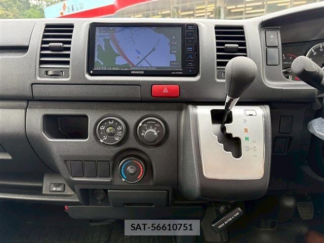 Toyota HIACE VAN 2025-04 8159408-24