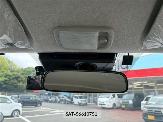 Toyota HIACE VAN 2025-04 8159408-27