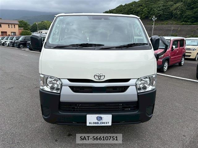 Toyota HIACE VAN 2025-04 8159408-3