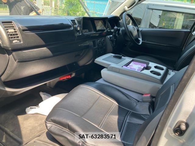 Toyota HIACE VAN 2006-01 8159428-15