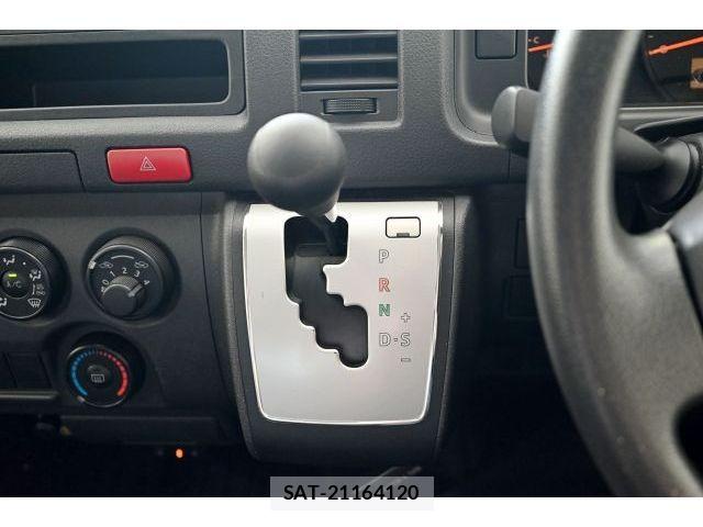 Toyota HIACE VAN 2016-06 8159426-13