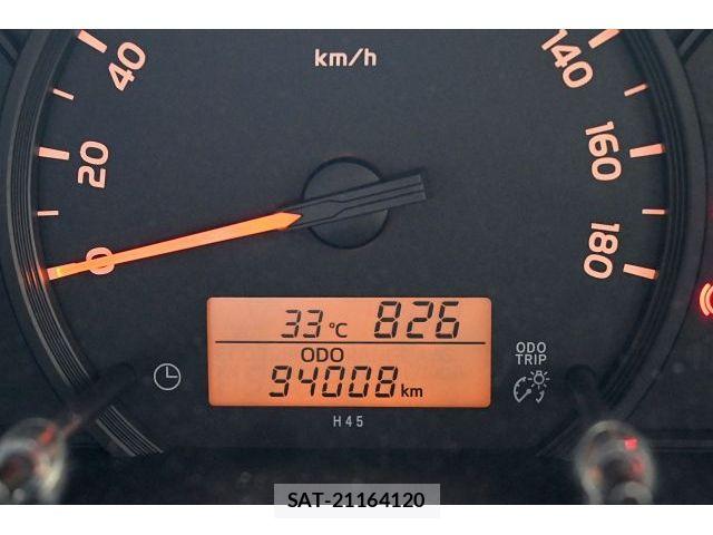 Toyota HIACE VAN 2016-06 8159426-18