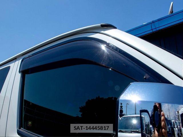 Toyota HIACE VAN 2021-01 8210709-14