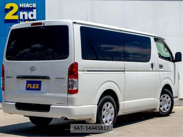 Toyota HIACE VAN 2021-01 8210709-19