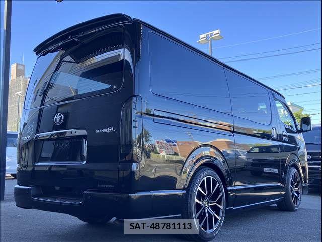 Toyota HIACE VAN 2023-11 8210706-14