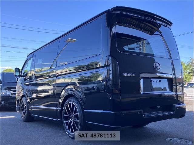Toyota HIACE VAN 2023-11 8210706-15
