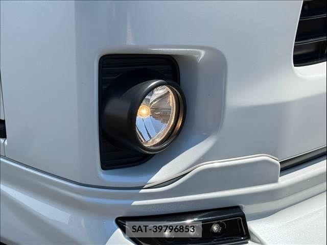 Toyota HIACE VAN 2015-05 8210718-23