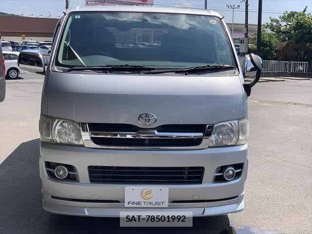Toyota HIACE VAN 2006-11 8210723-13