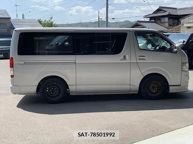 Toyota HIACE VAN 2006-11 8210723-15