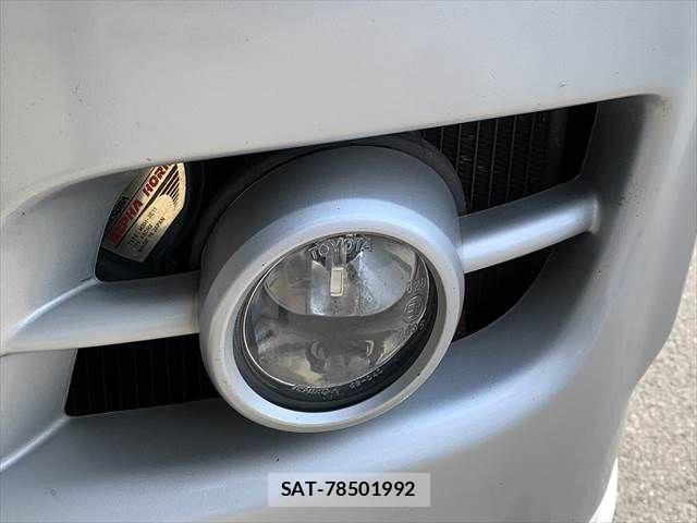 Toyota HIACE VAN 2006-11 8210723-23