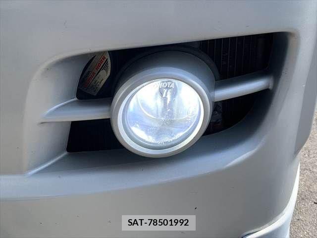 Toyota HIACE VAN 2006-11 8210723-29