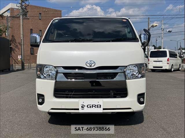 Toyota HIACE VAN 2023-09 8210708-16