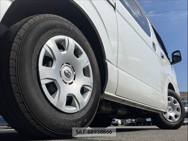 Toyota HIACE VAN 2023-09 8210708-21