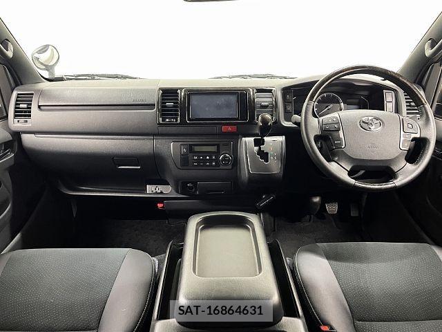 Toyota HIACE VAN 2021-12 8210707-1