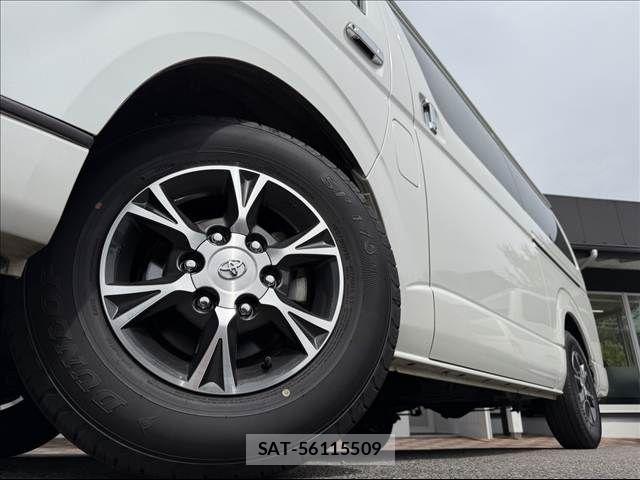 Toyota HIACE VAN 2023-07 8210712-9