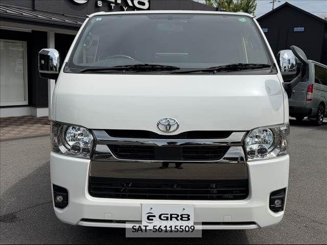 Toyota HIACE VAN 2023-07 8210712-1