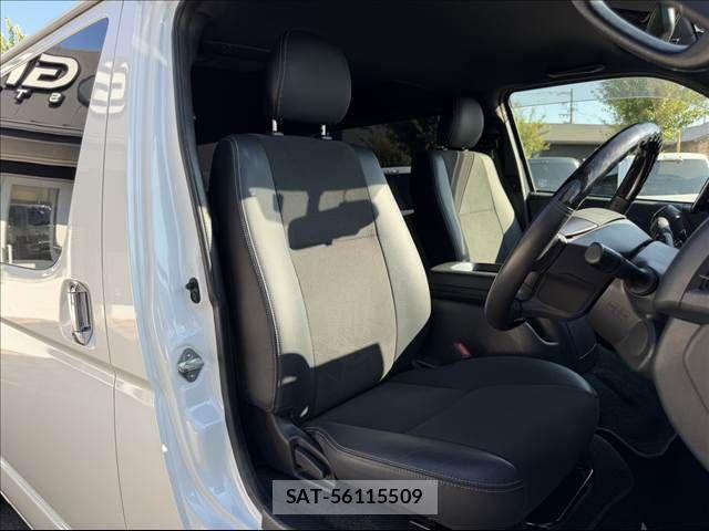 Toyota HIACE VAN 2023-07 8210712-6