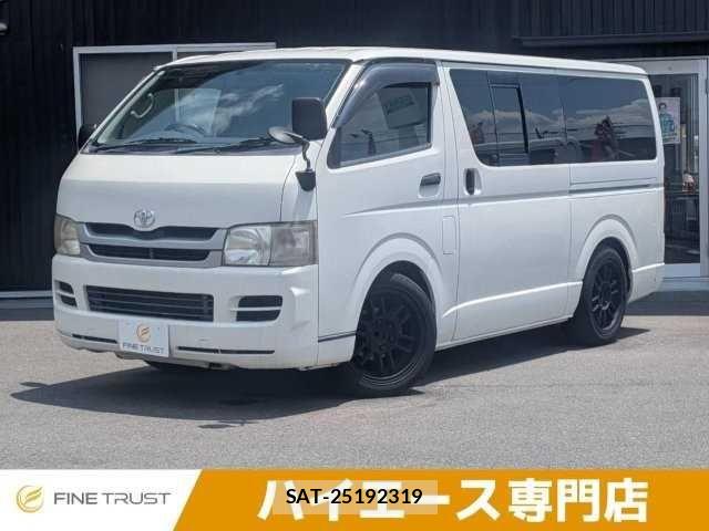 Toyota HIACE VAN 2007-11 8210722-0