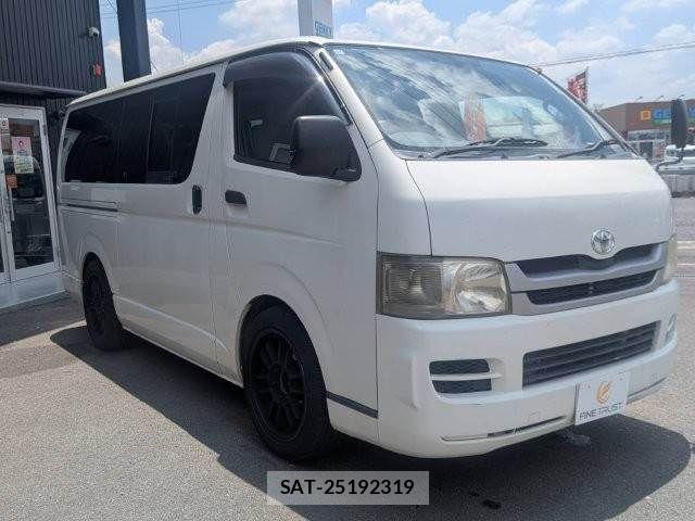Toyota HIACE VAN 2007-11 8210722-14