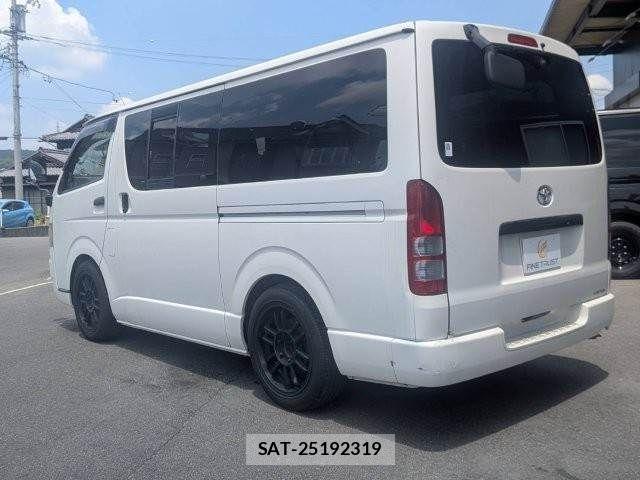 Toyota HIACE VAN 2007-11 8210722-18