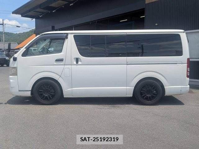 Toyota HIACE VAN 2007-11 8210722-19