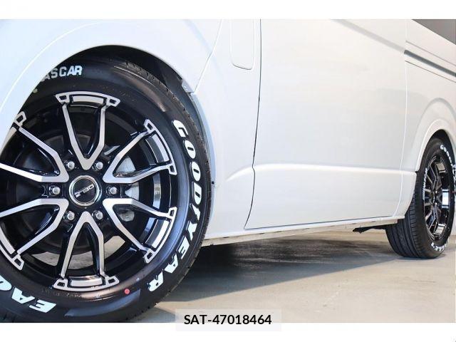 Toyota HIACE VAN 2022-01 8210704-17