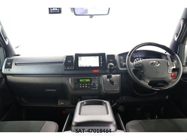 Toyota HIACE VAN 2022-01 8210704-1