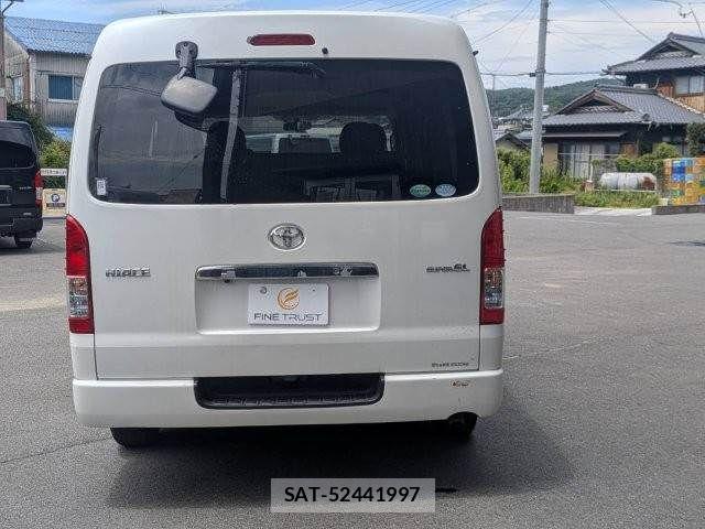 Toyota HIACE VAN 2014-01 8210716-18