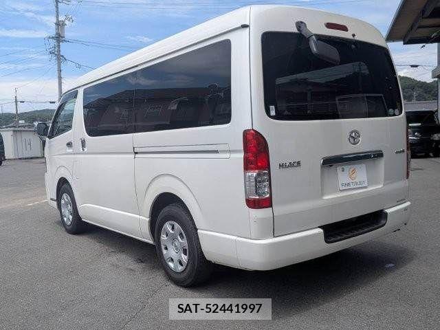 Toyota HIACE VAN 2014-01 8210716-19