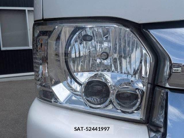 Toyota HIACE VAN 2014-01 8210716-22