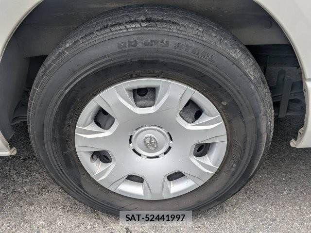 Toyota HIACE VAN 2014-01 8210716-29