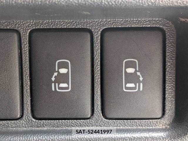 Toyota HIACE VAN 2014-01 8210716-6