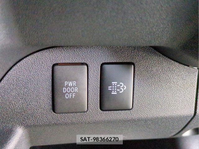 Toyota HIACE VAN 2025-07 8210702-14