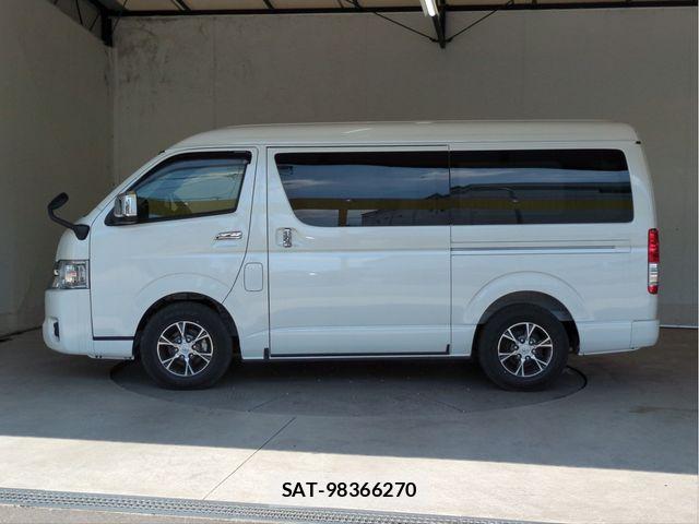 Toyota HIACE VAN 2025-07 8210702-20